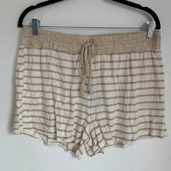 NWT Lulu's Striped Drawstring Casual Shorts in Beige and White - Picture 2 of 7